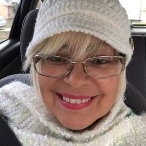 Meet your Posher, Miriam